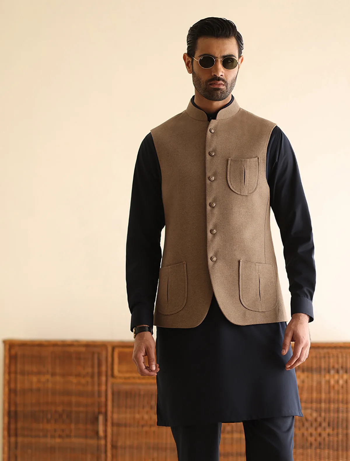 BEIGE WAISTCOAT