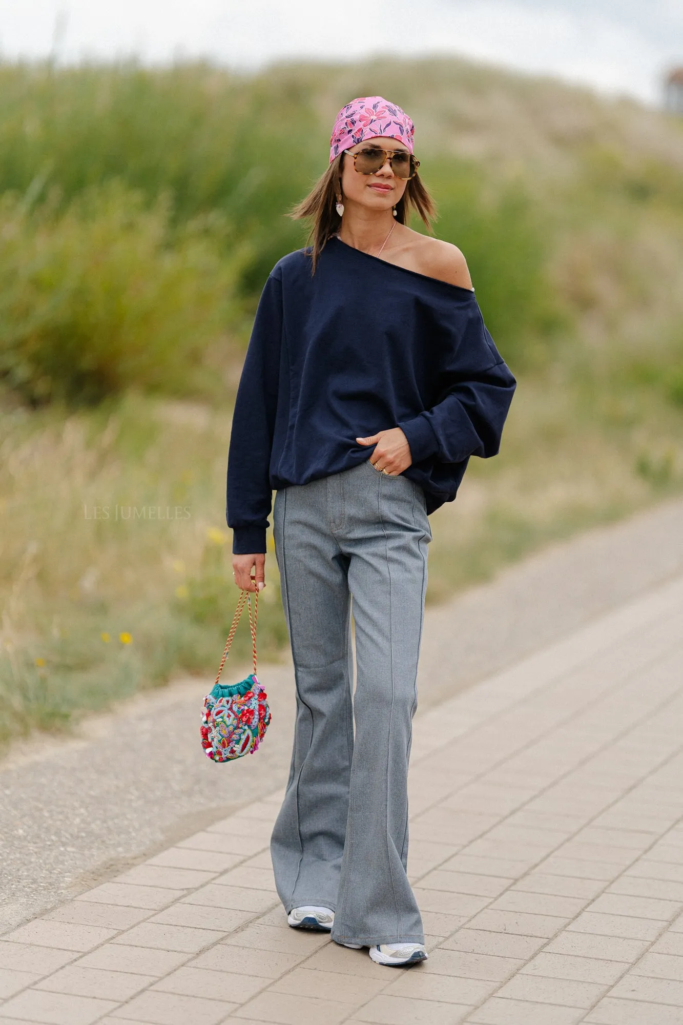 Olga off shoulder sweater navy