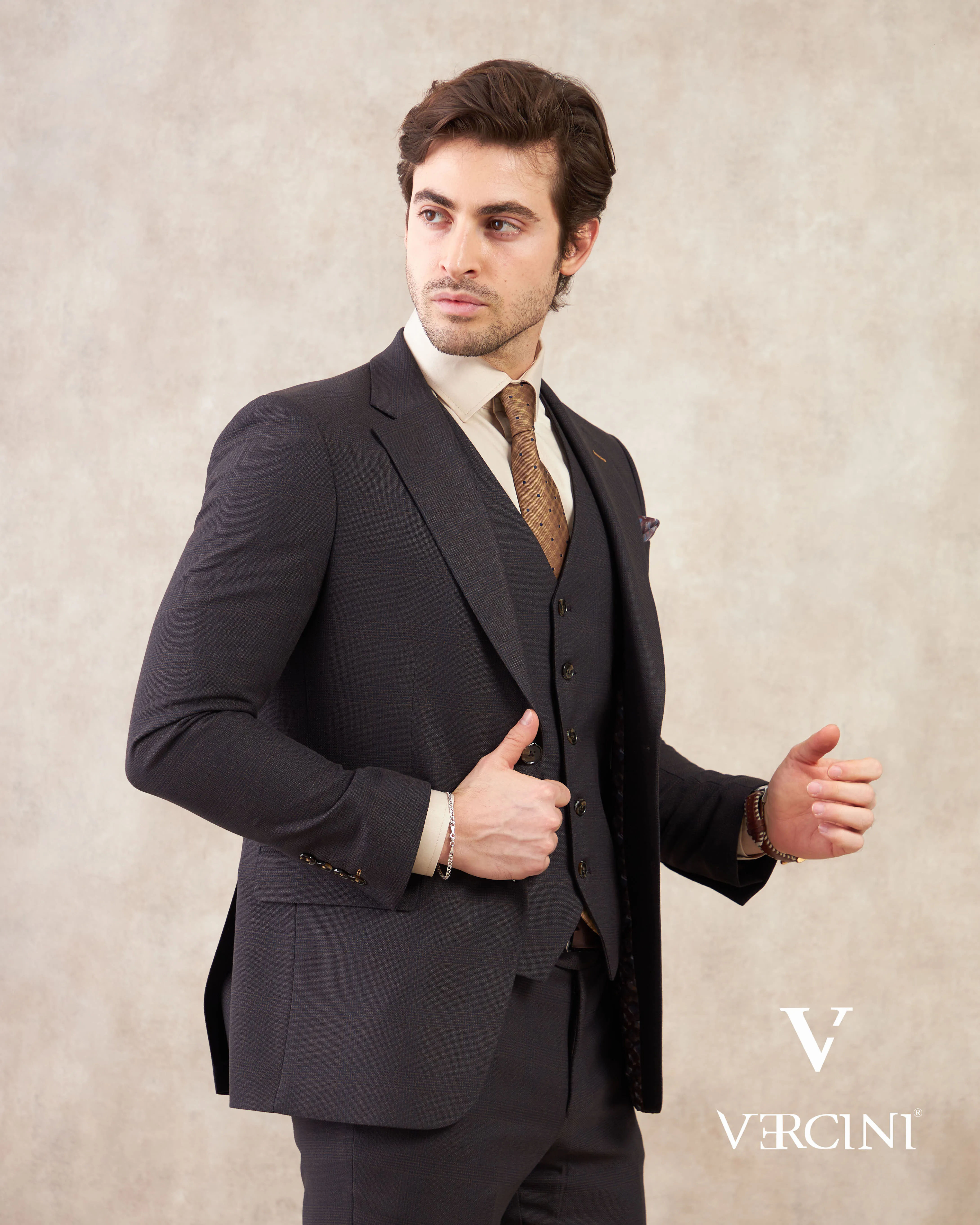 Vercini Milano Elegance Three-Piece Men's Suit